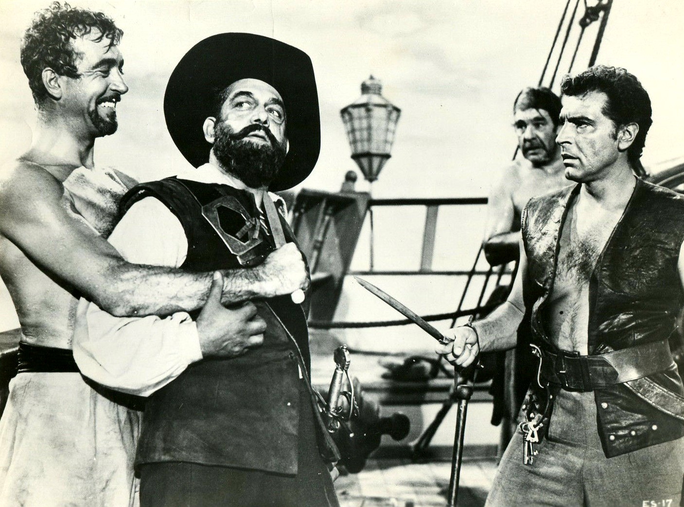 Raiders of the Seven Seas (1953) Screenshot 3