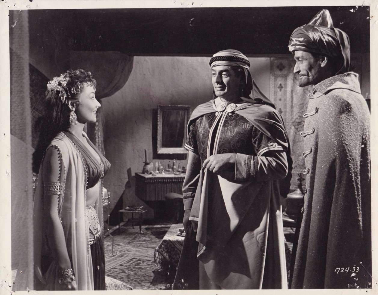 The Veils of Bagdad (1953) Screenshot 5