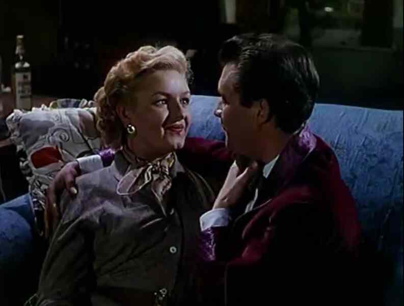 Doctor in the House (1954) Screenshot 4