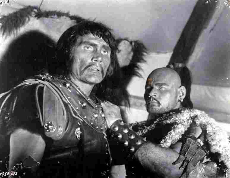 Sign of the Pagan (1954) Screenshot 1