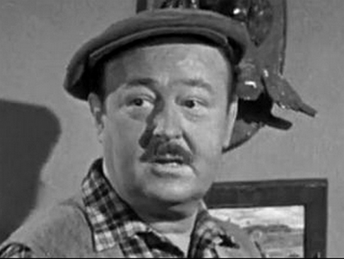A Bullet for Joey (1955) Screenshot 4