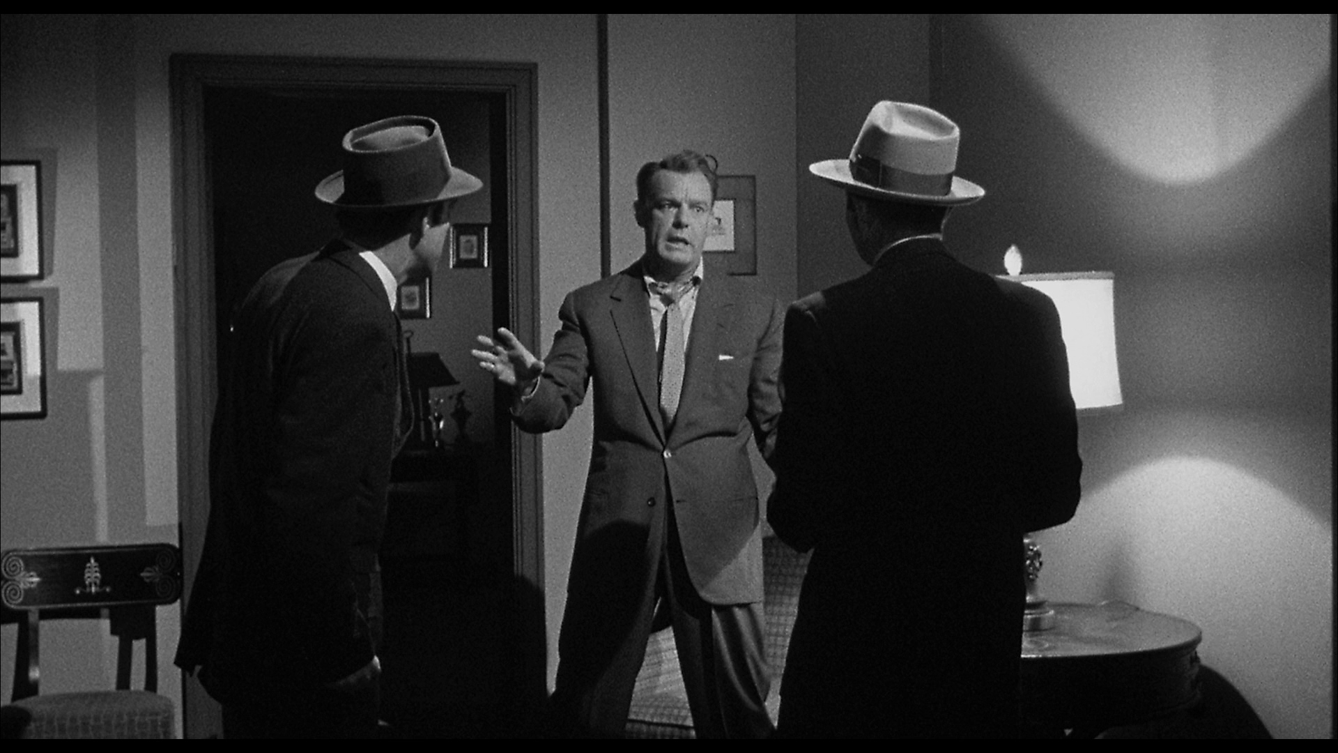 Chicago Syndicate (1955) Screenshot 4