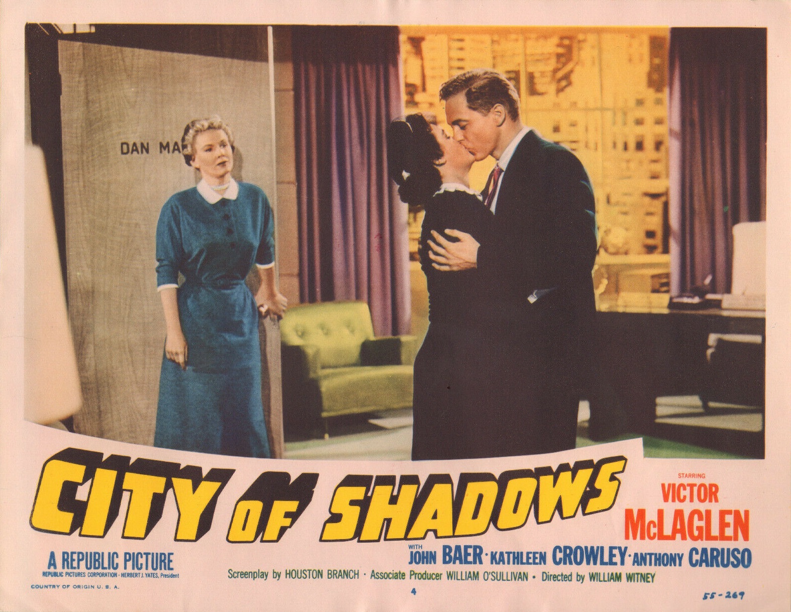 City of Shadows (1955) Screenshot 4 
