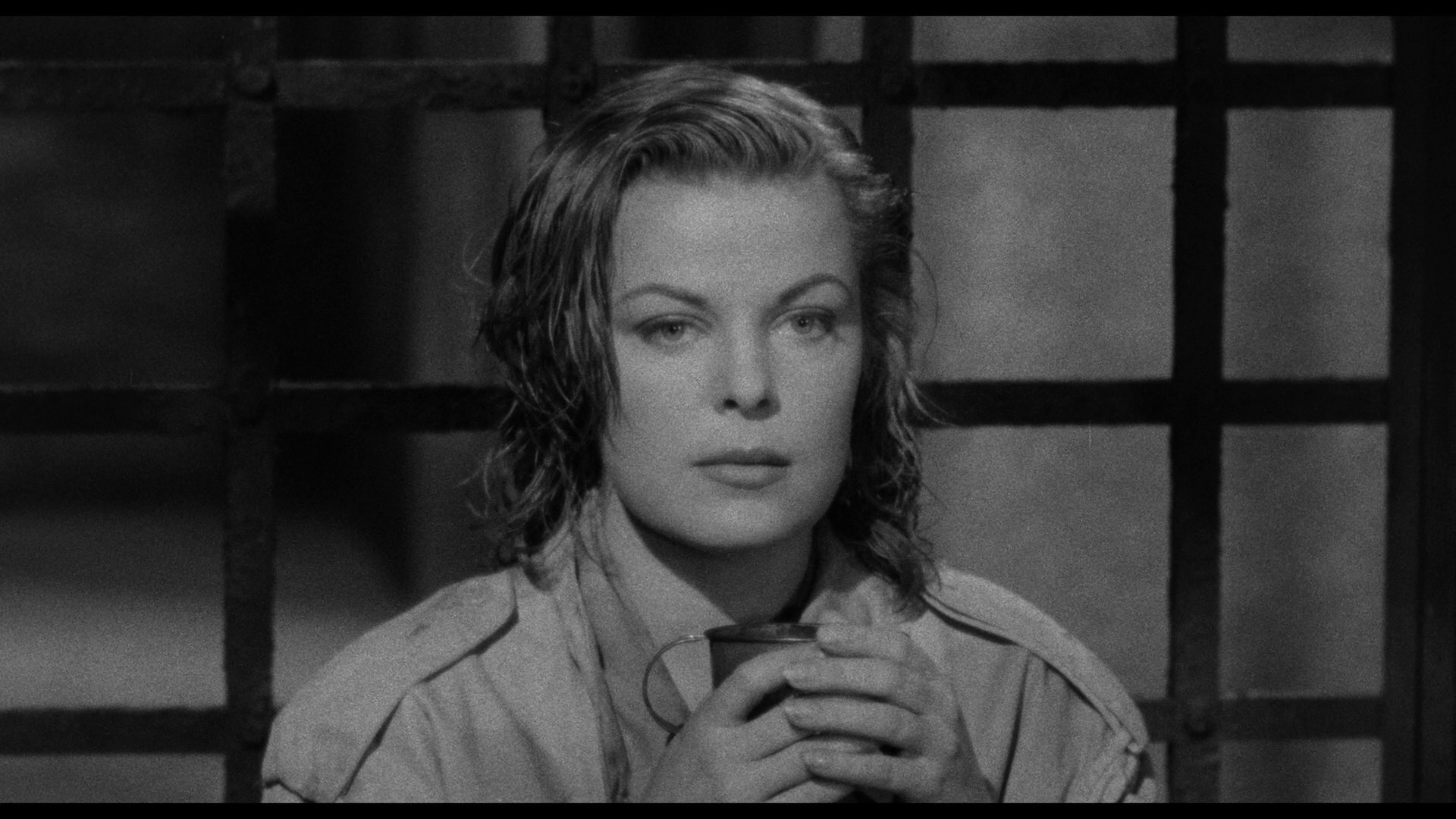 Hold Back Tomorrow (1955) Screenshot 3