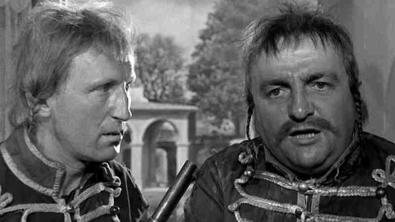 The Hussars (1955) Screenshot 4