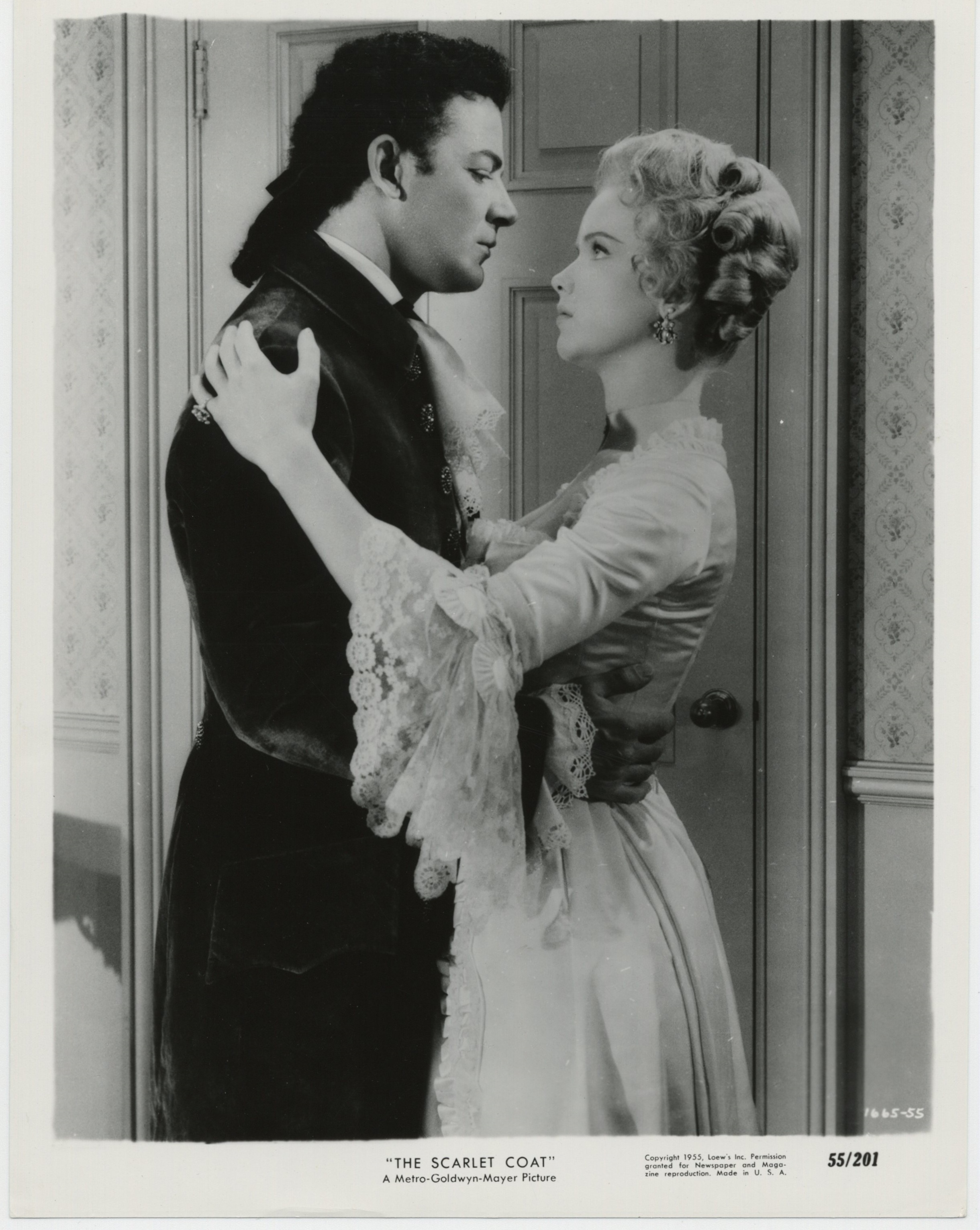 The Scarlet Coat (1955) Screenshot 4