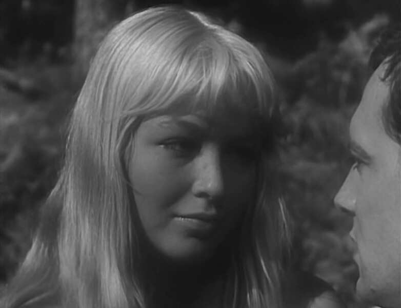 The Blonde Witch (1956) Screenshot 5