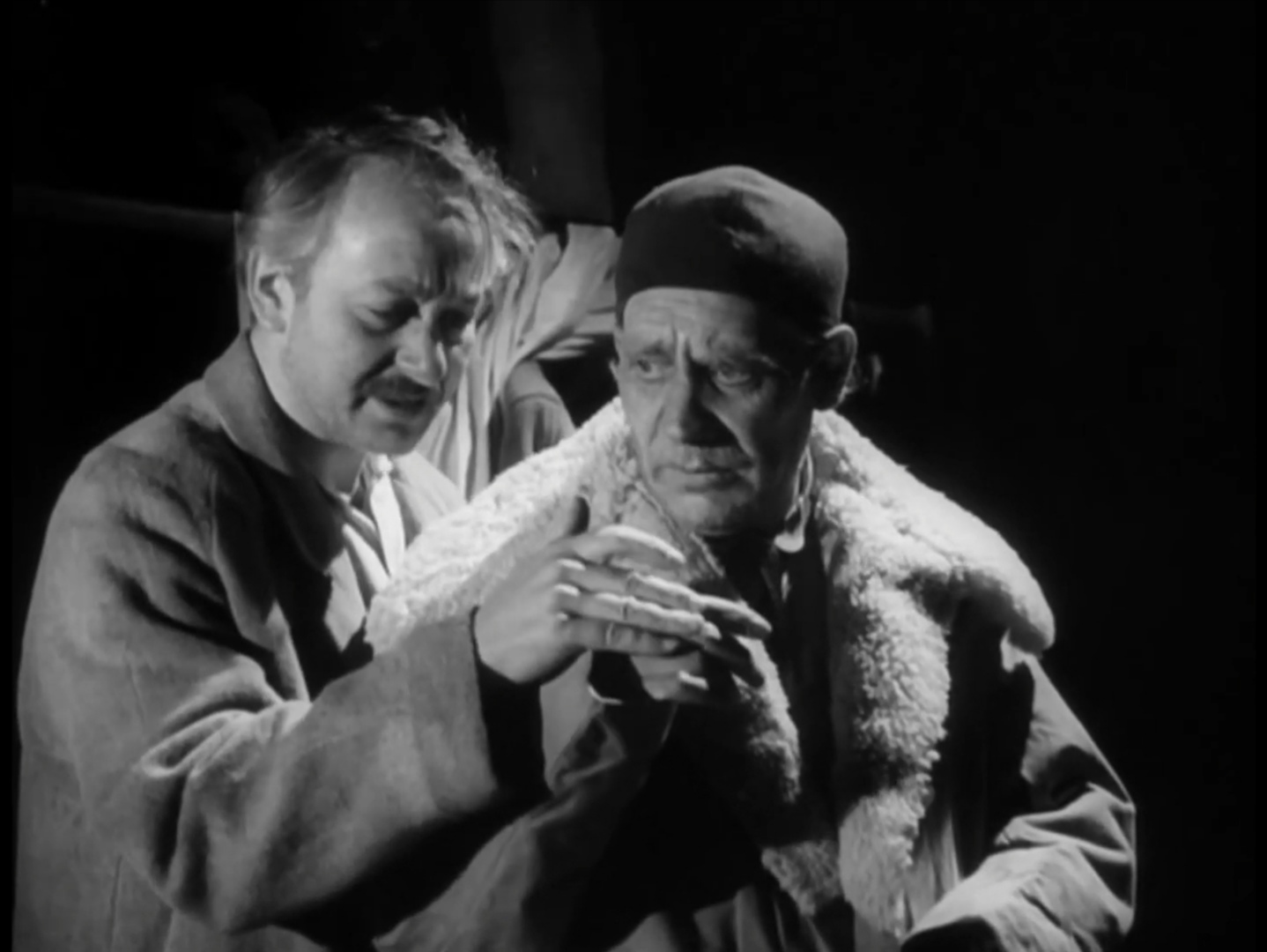 The Bespoke Overcoat (1955) Screenshot 1