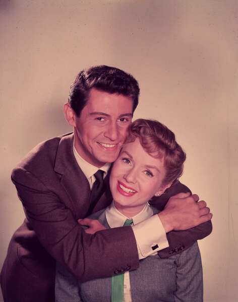Bundle of Joy (1956) Screenshot 4