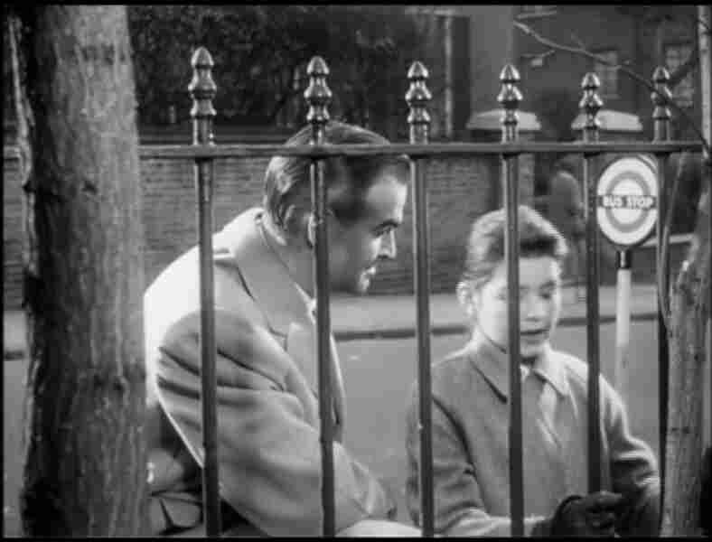 Child in the House (1956) Screenshot 5