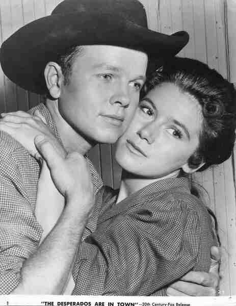 The Desperados Are in Town (1956) starring Robert Arthur on DVD DVD The Desperados Are in Town (1956) Screenshot 2