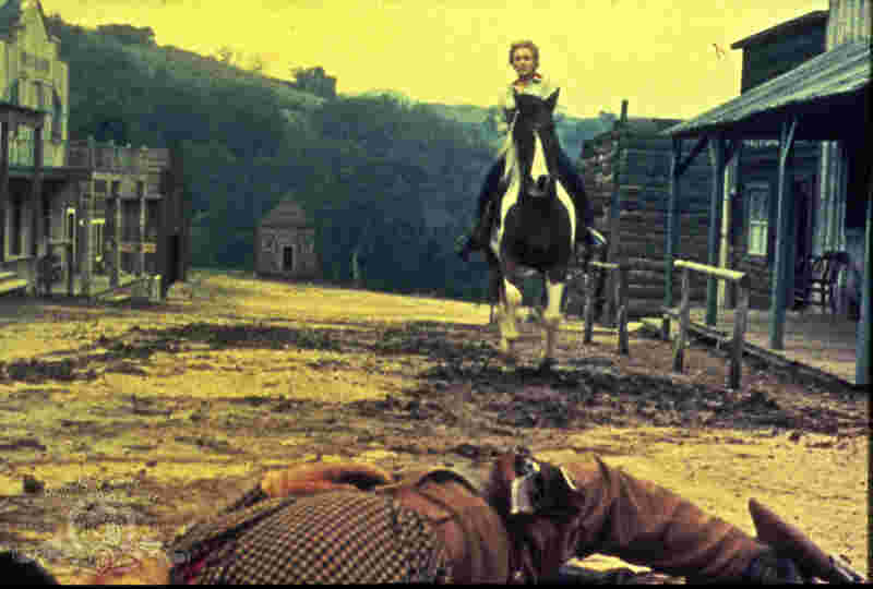 Gunslinger (1956) Screenshot 1