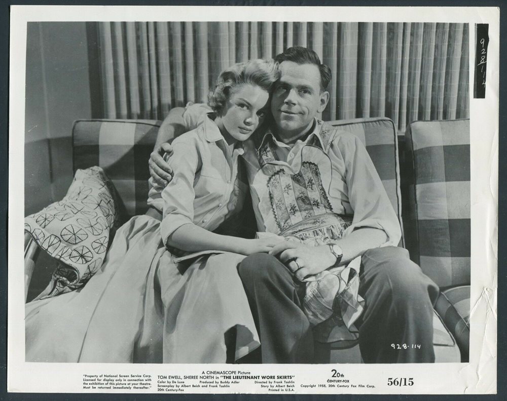 The Lieutenant Wore Skirts (1956) Screenshot 4