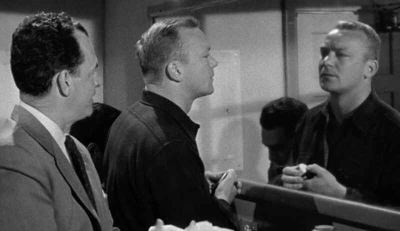 Nightfall (1956) Screenshot 1