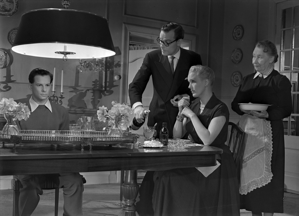 Last Pair Out (1956) Screenshot 3 