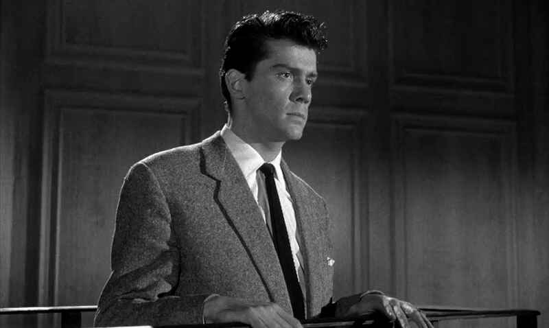 Spin a Dark Web (1956) Screenshot 1