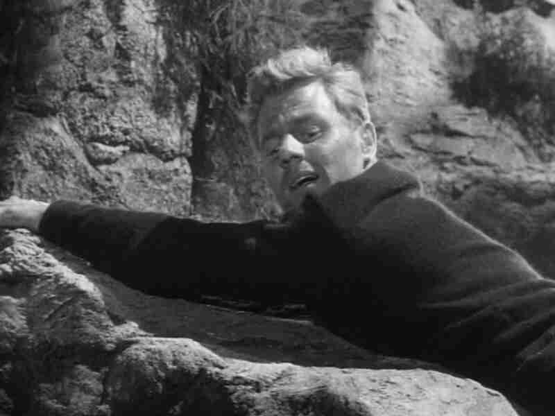Tiger in the Smoke (1956) Screenshot 5