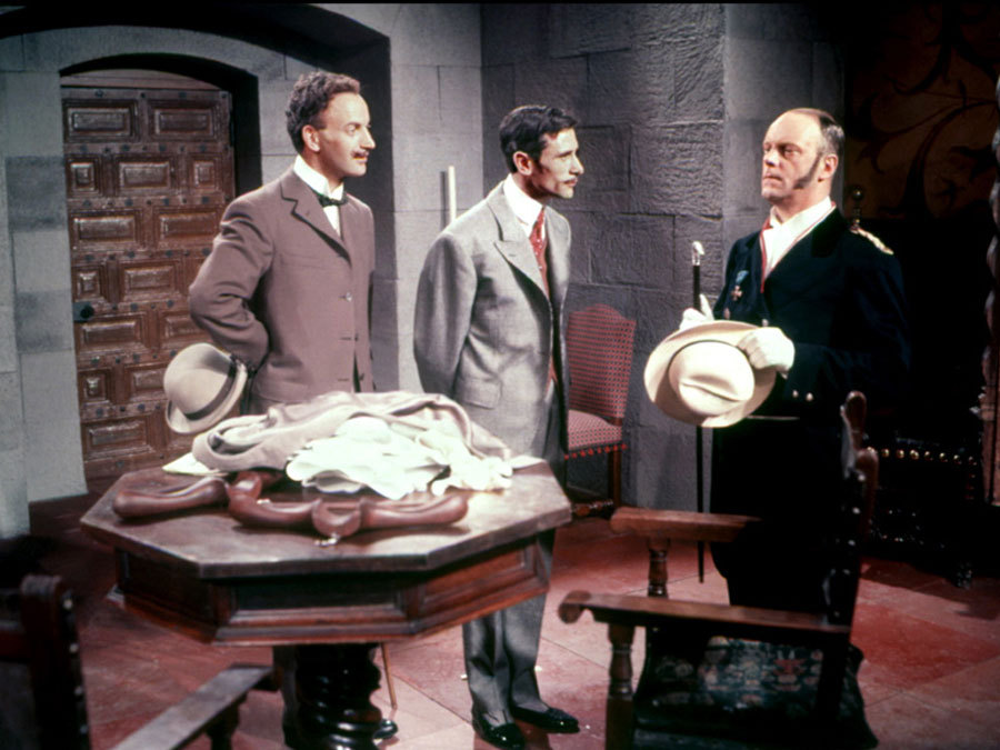 The Adventures of Arsène Lupin (1957) Screenshot 1