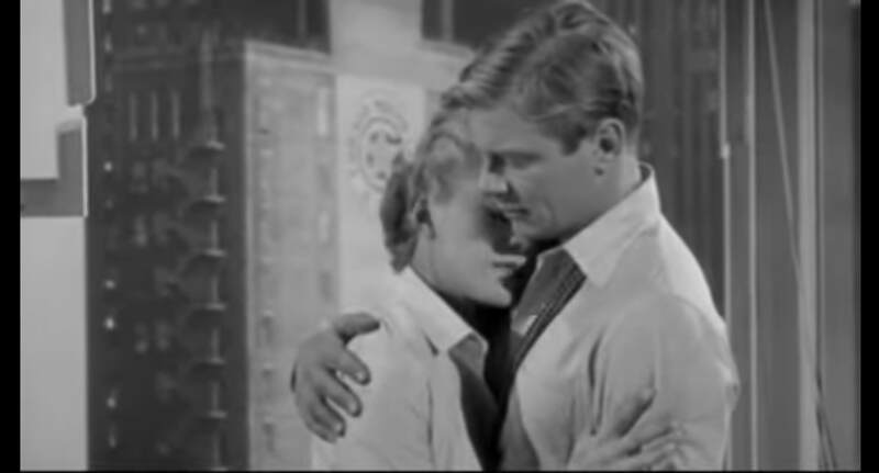 Beginning of the End (1957) Screenshot 3