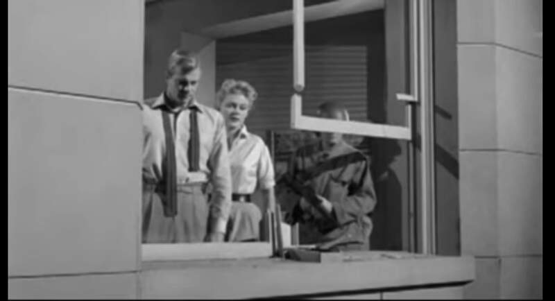 Beginning of the End (1957) Screenshot 4