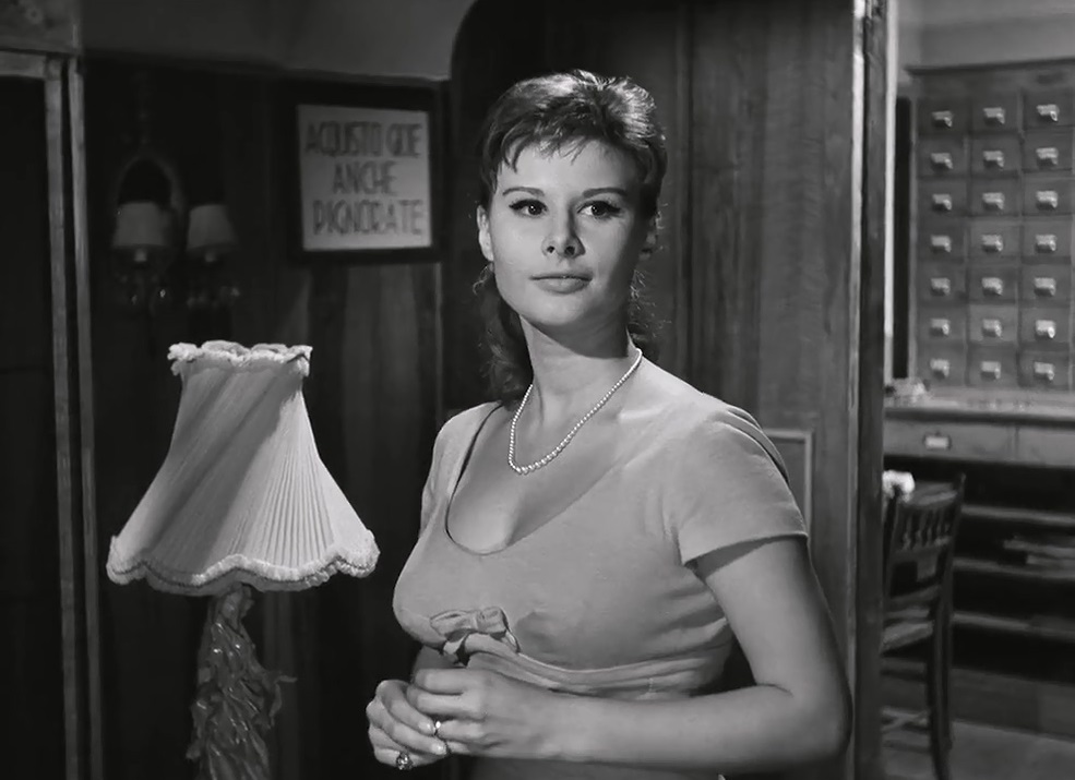 Belle ma povere (1957) Screenshot 4