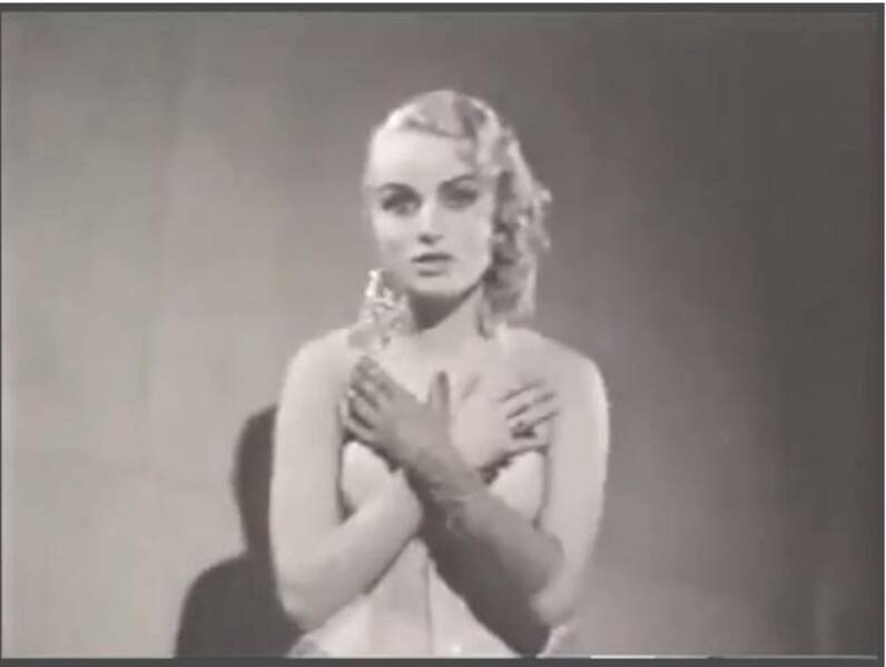 Blonde in Bondage (1957) Screenshot 2