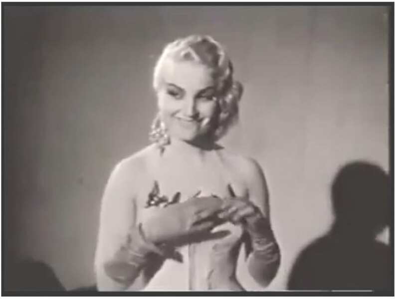 Blonde in Bondage (1957) Screenshot 3