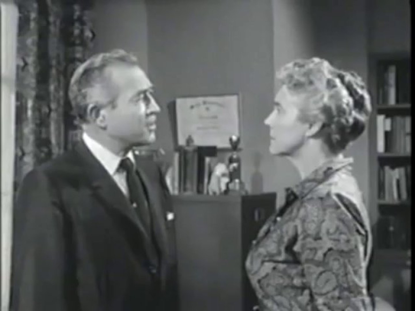 Blood of Dracula (1957) Screenshot 1