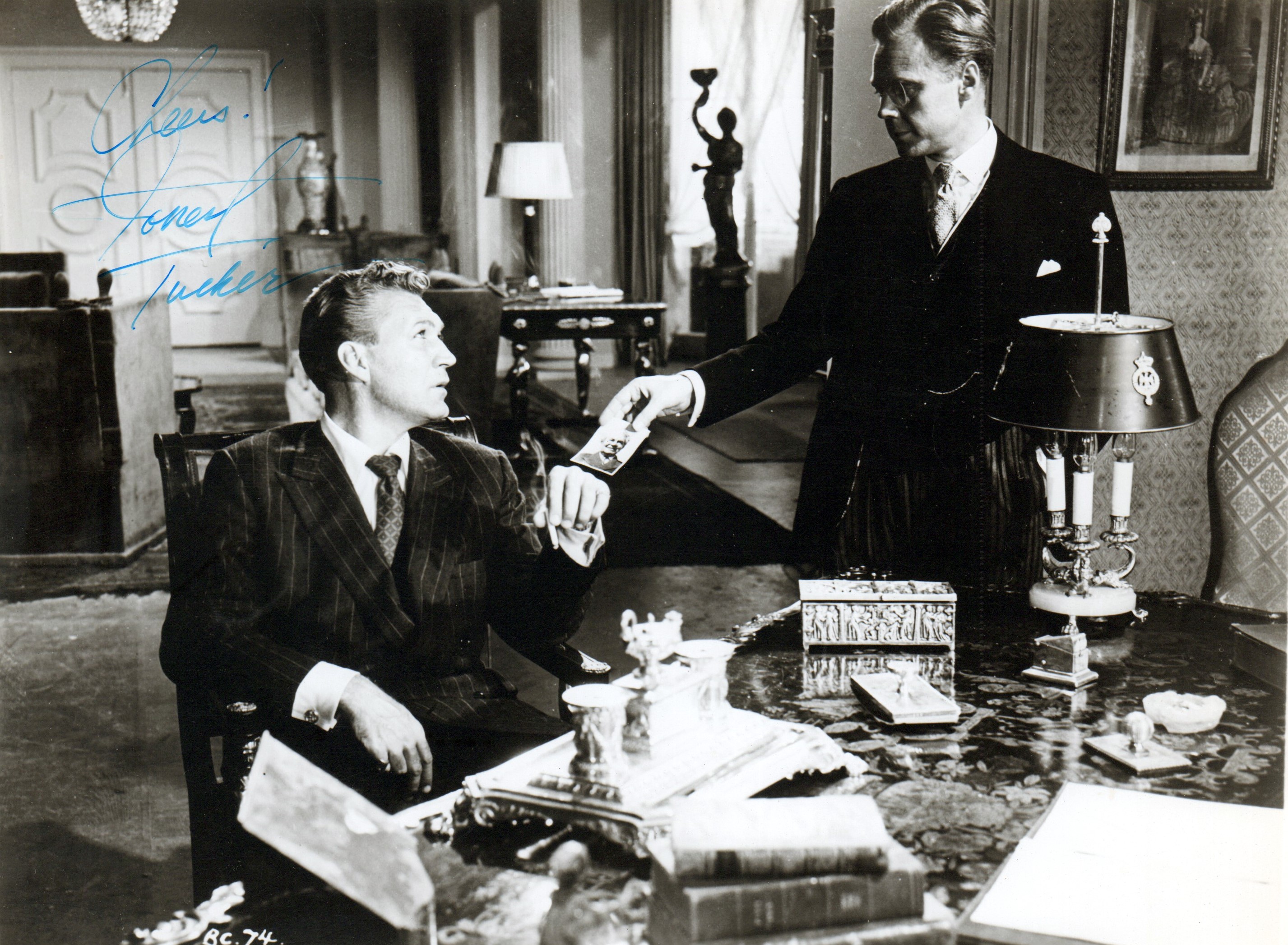 Break in the Circle (1955) Screenshot 3