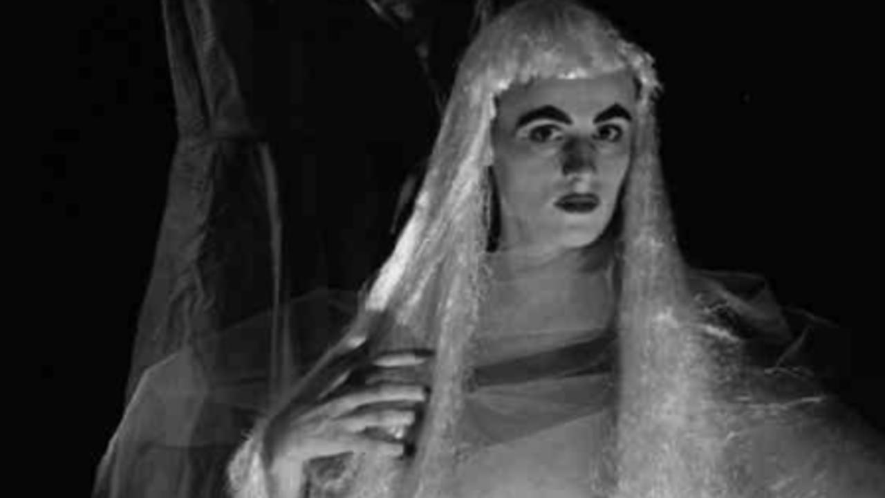 Final Curtain (1957) Screenshot 2 
