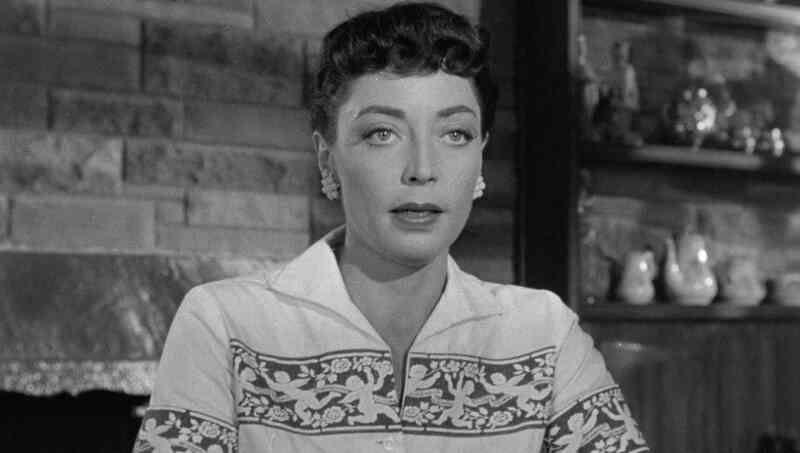 The Girl in Black Stockings (1957) Screenshot 4