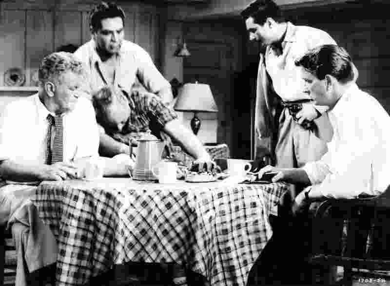 Hot Summer Night (1957) Screenshot 3