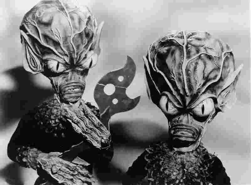 Invasion of the Saucer Men (1957) Screenshot 5