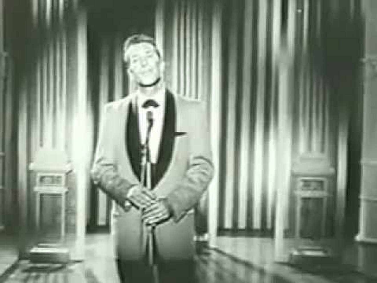 Mister Rock and Roll (1957) Screenshot 1