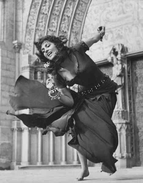 The Hunchback of Notre Dame (1956) Screenshot 1