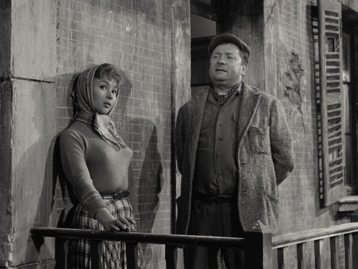 The Gates of Paris (1957) Screenshot 3