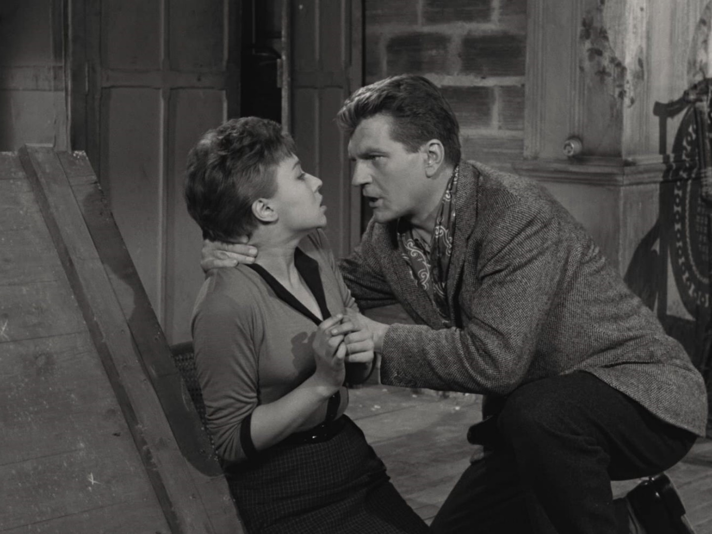 The Gates of Paris (1957) Screenshot 5
