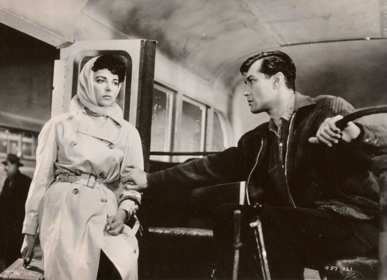The Wayward Bus (1957) Screenshot 4