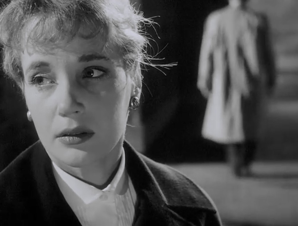 Woman in a Dressing Gown (1957) Screenshot 4