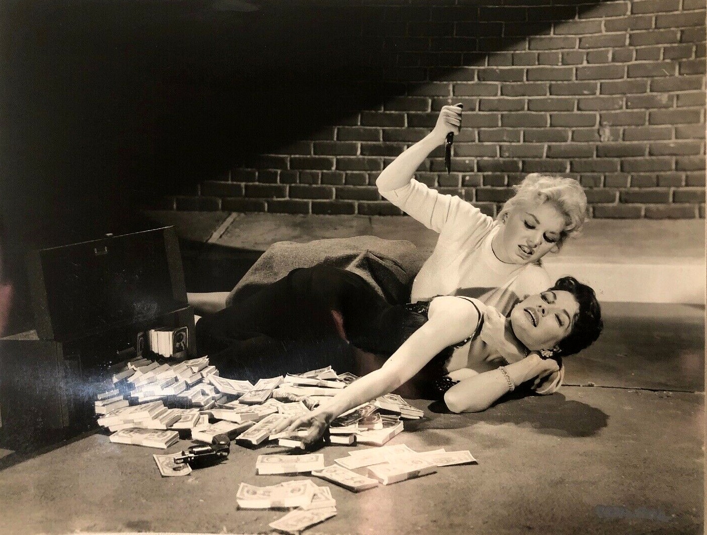 Girls on the Loose (1958) Screenshot 2 