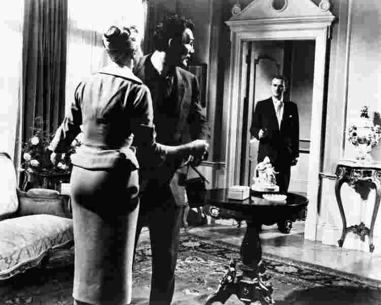 The Man Inside (1958) Screenshot 3