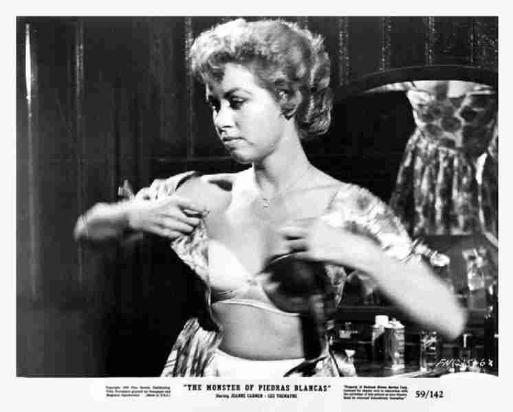 The Monster of Piedras Blancas (1959) Screenshot 1