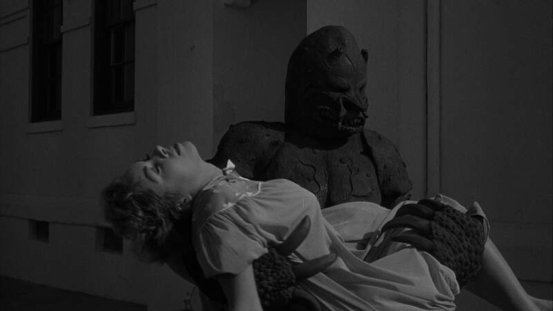 The Monster of Piedras Blancas (1959) Screenshot 3
