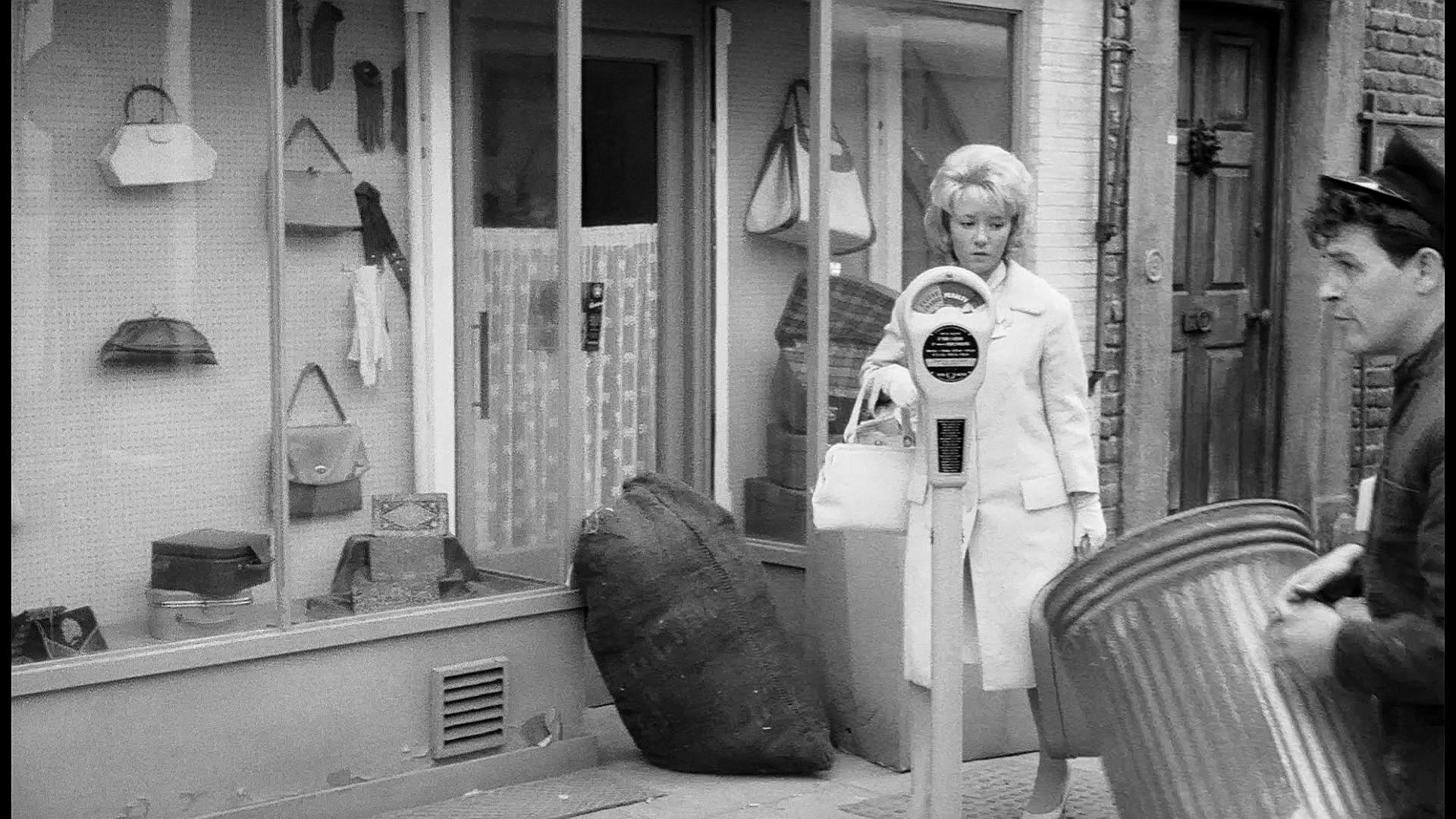 The Small World of Sammy Lee (1963) Screenshot 1