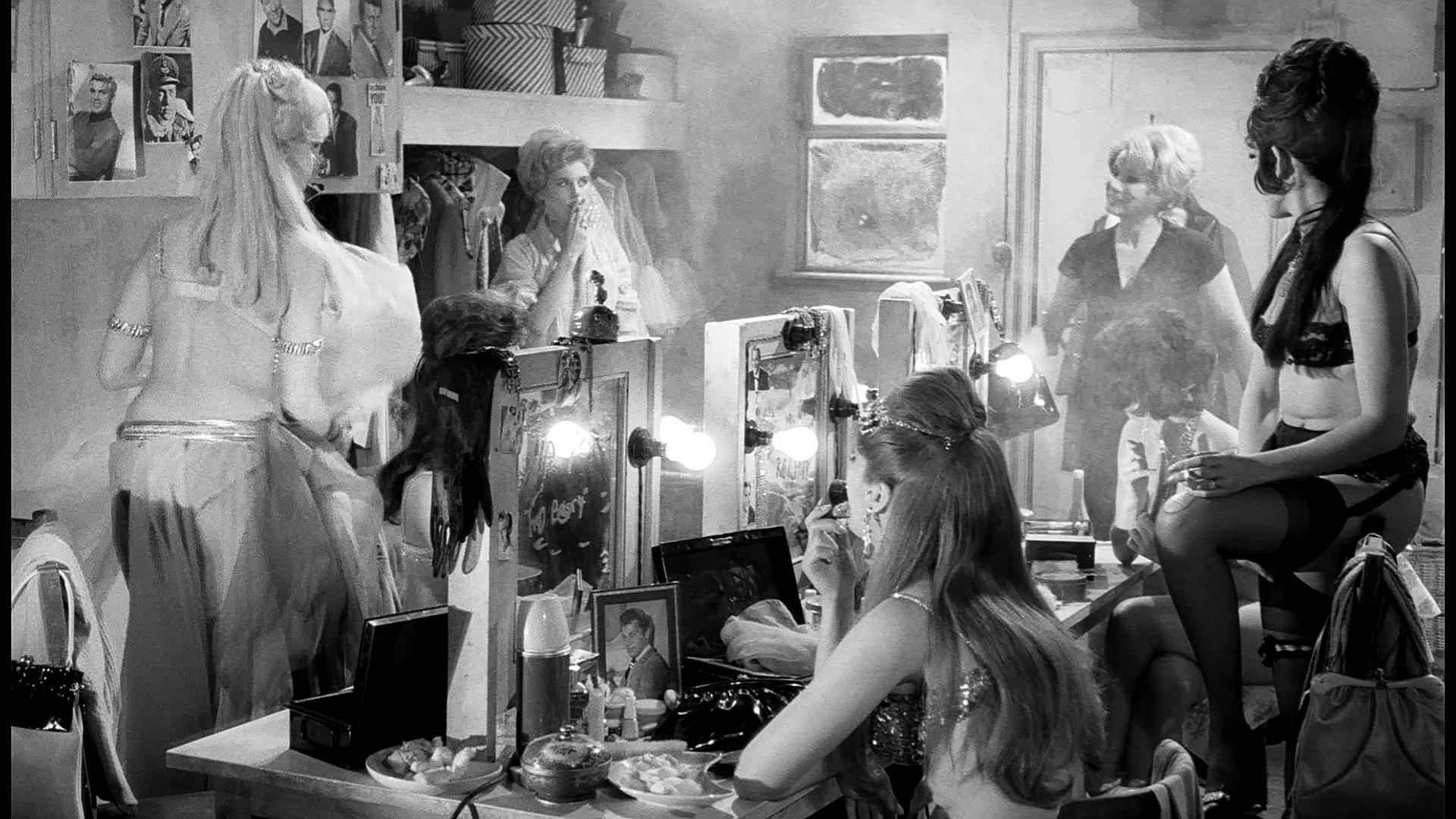 The Small World of Sammy Lee (1963) Screenshot 4