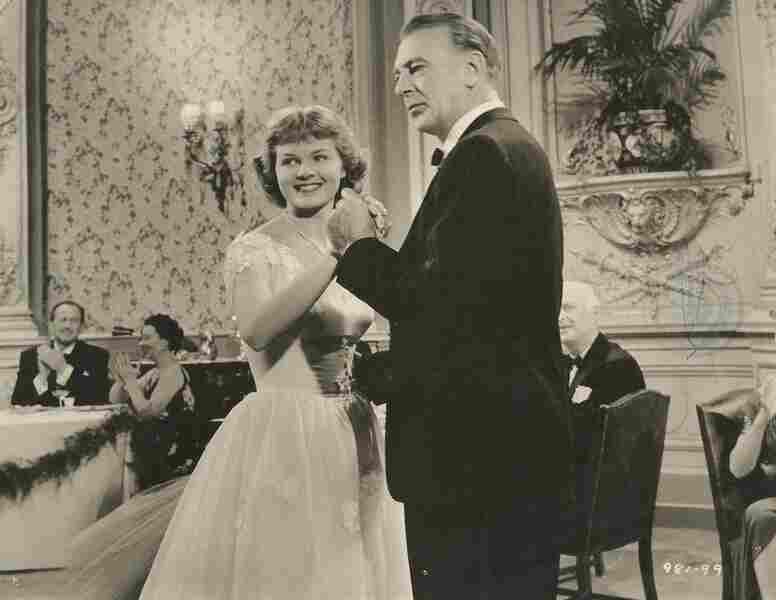 Ten North Frederick (1958) Screenshot 5