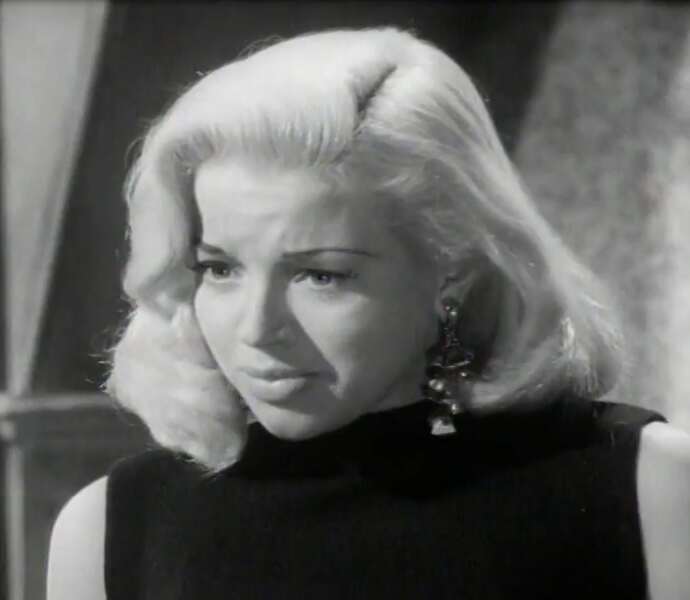 Tread Softly Stranger (1958) Screenshot 4