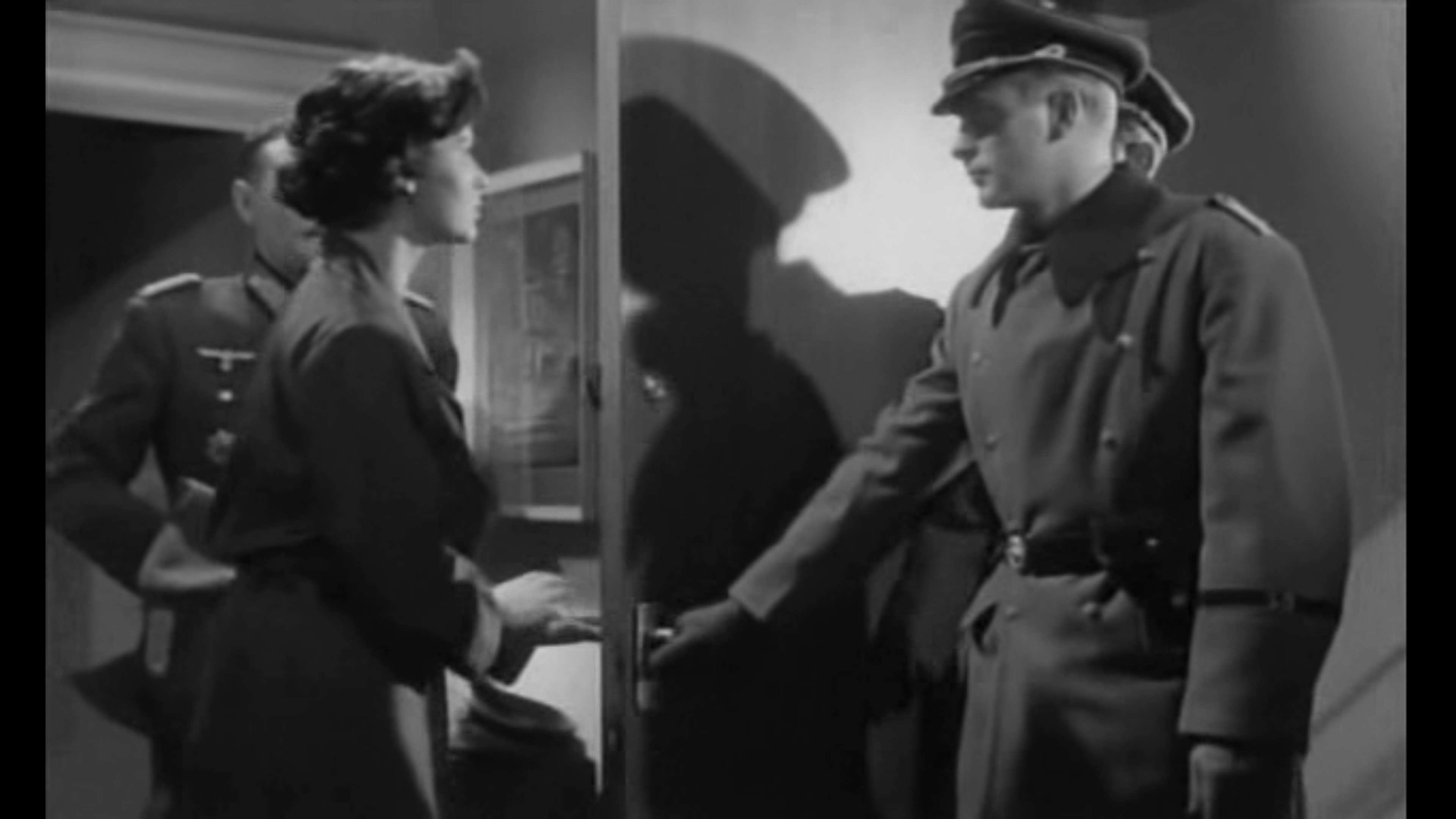 The Two-Headed Spy (1958) Screenshot 1