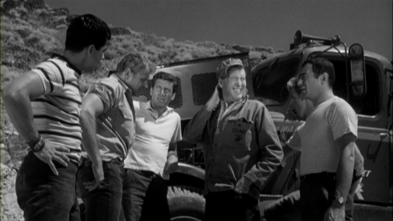Violent Road (1958) Screenshot 4 