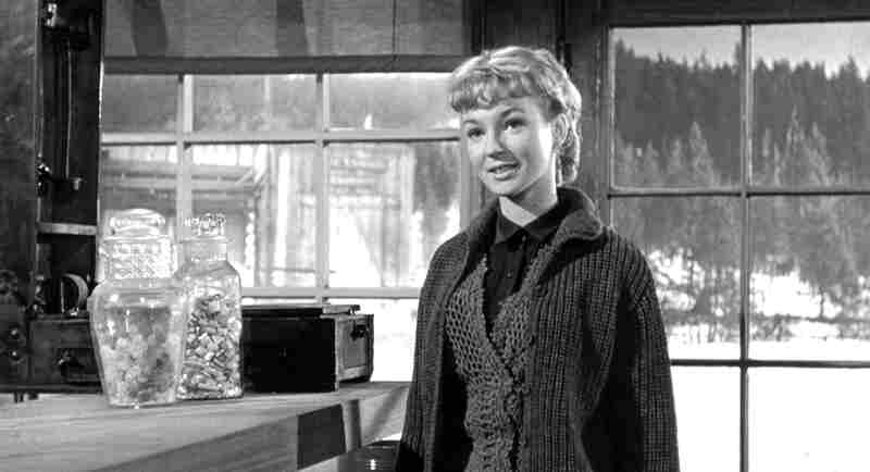 Day of the Outlaw (1959) Screenshot 4